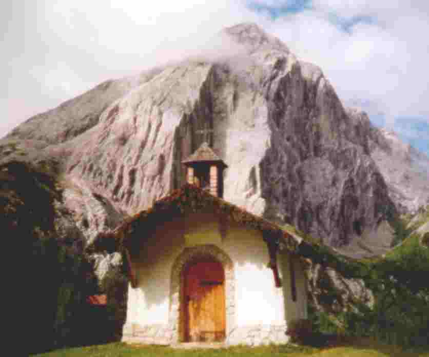 Eine traumhaft schne Kapelle an der Hallerangeralm